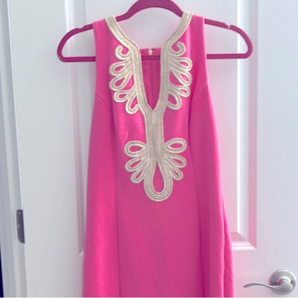 Woman’s Lilly Pulitzer Janice Shift dress